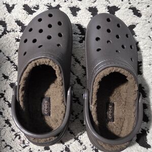 Crocs women's 7 brown with liner